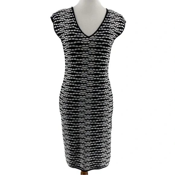 Missoni | Dresses | Missoni Black White Short Sleeve Sheath Dress | Poshmark